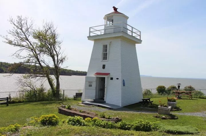 Walton Lighthouse