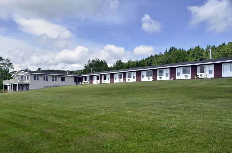 Trailsman Motel