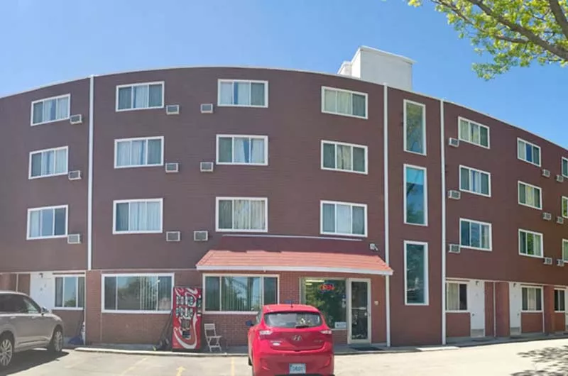 Seasons Inn