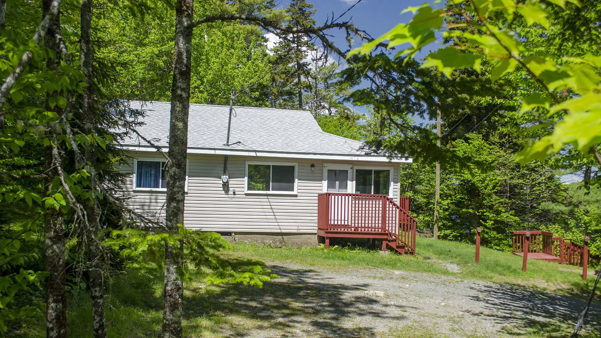 Webber’s Lakeside Cottages
