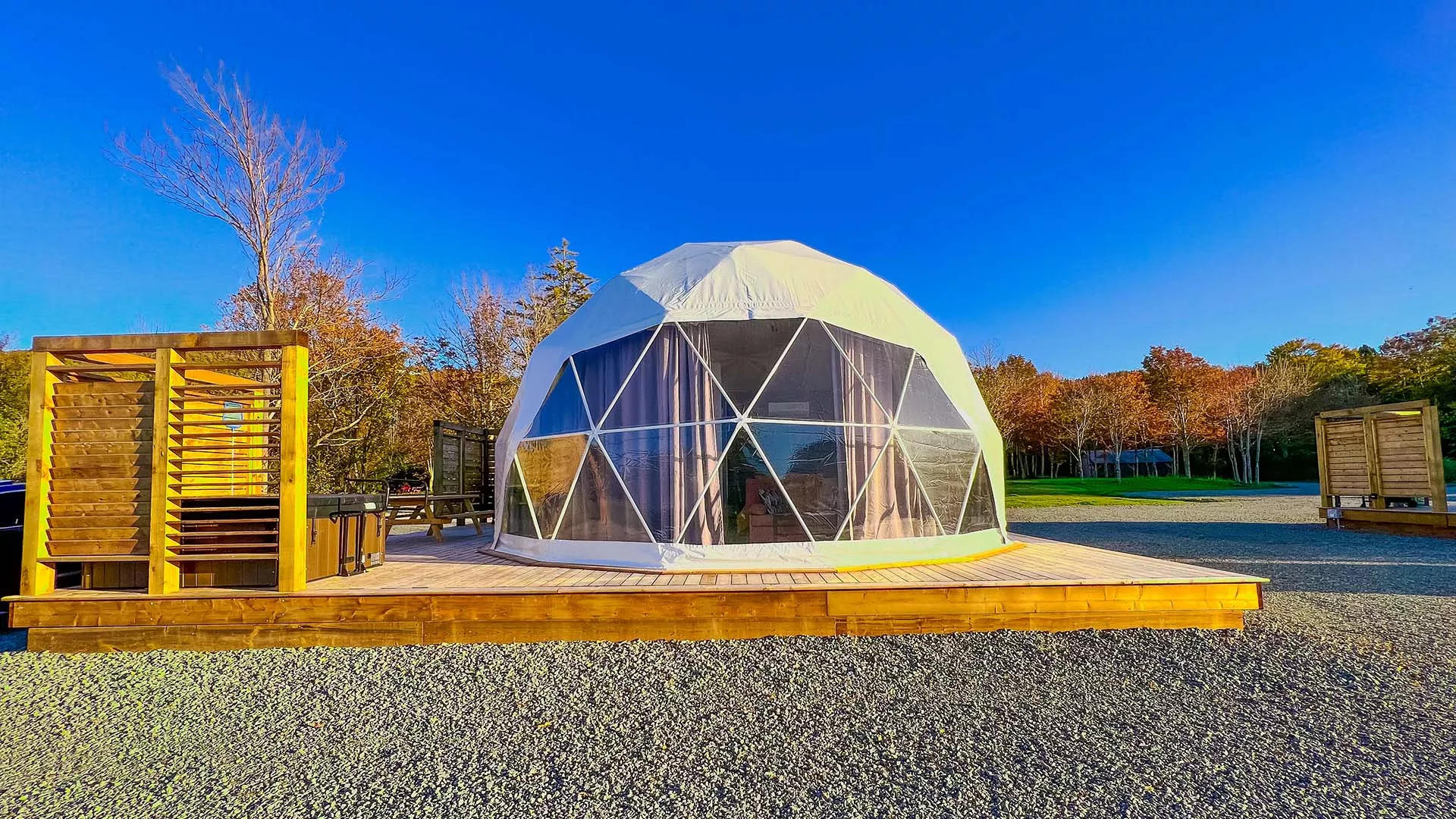 Lakeside Luxury Domes