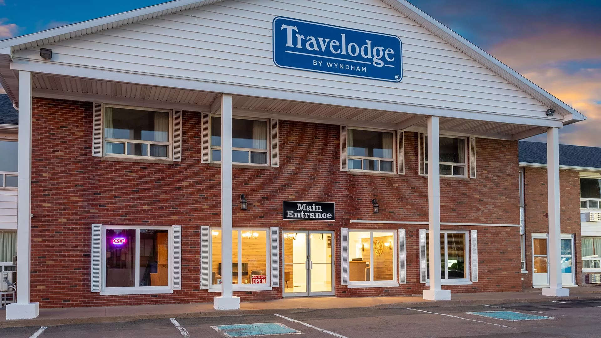 Travelodge by Wyndham Amherst