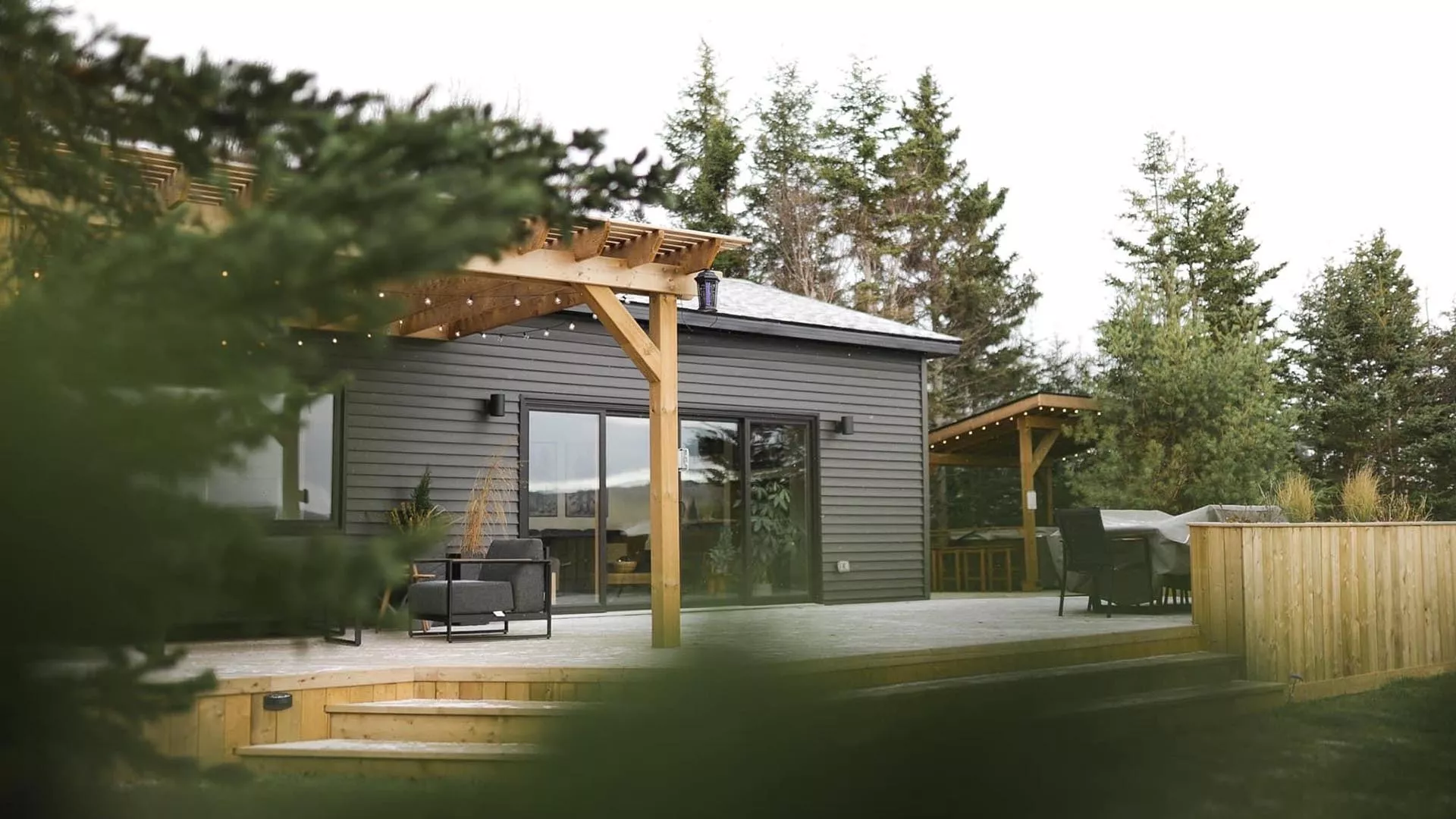The Pine Cottage at Mira Riverfront Getaway