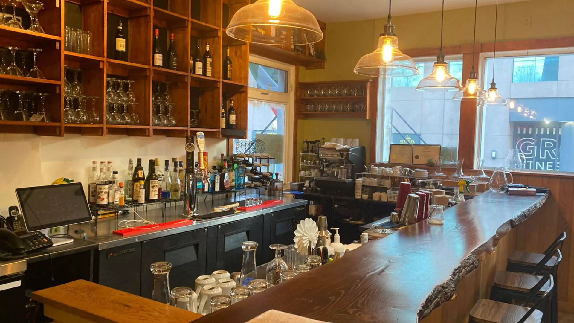 Twist Bar & Lounge