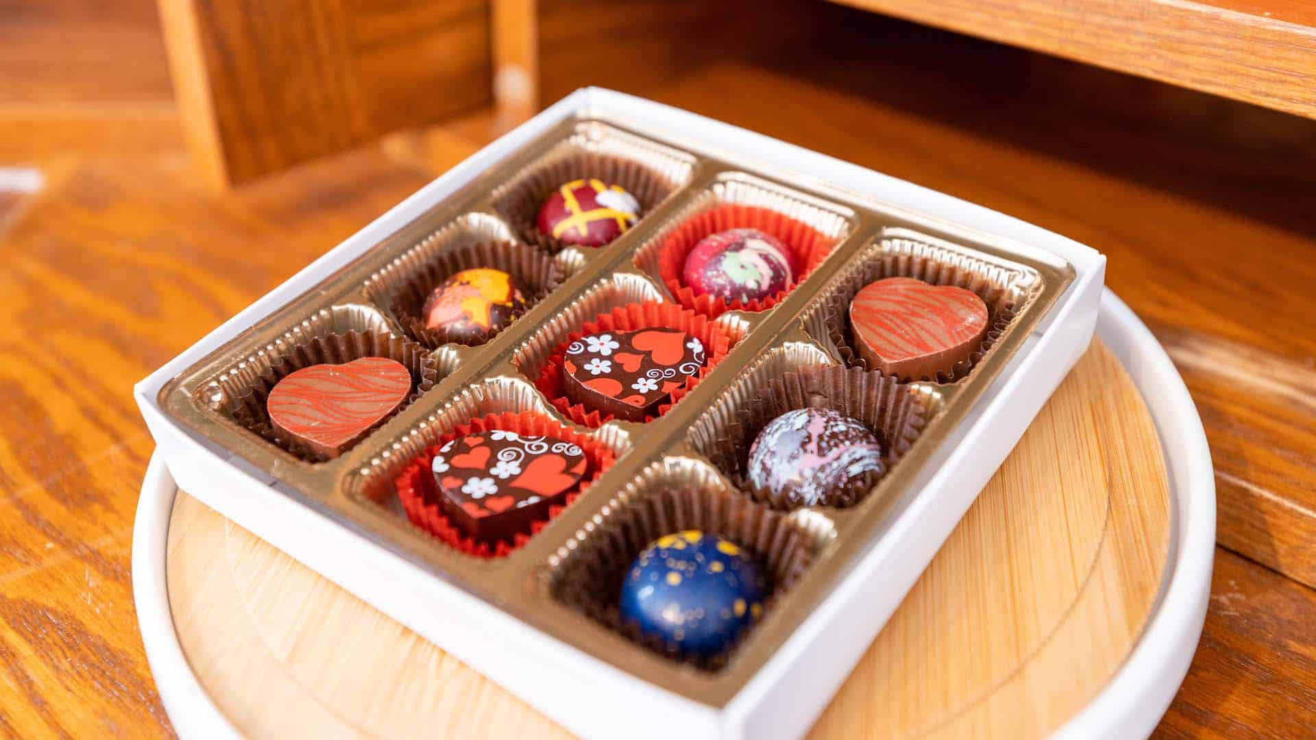 Cabotto Chocolate Shop and Colourtura Art Gallery