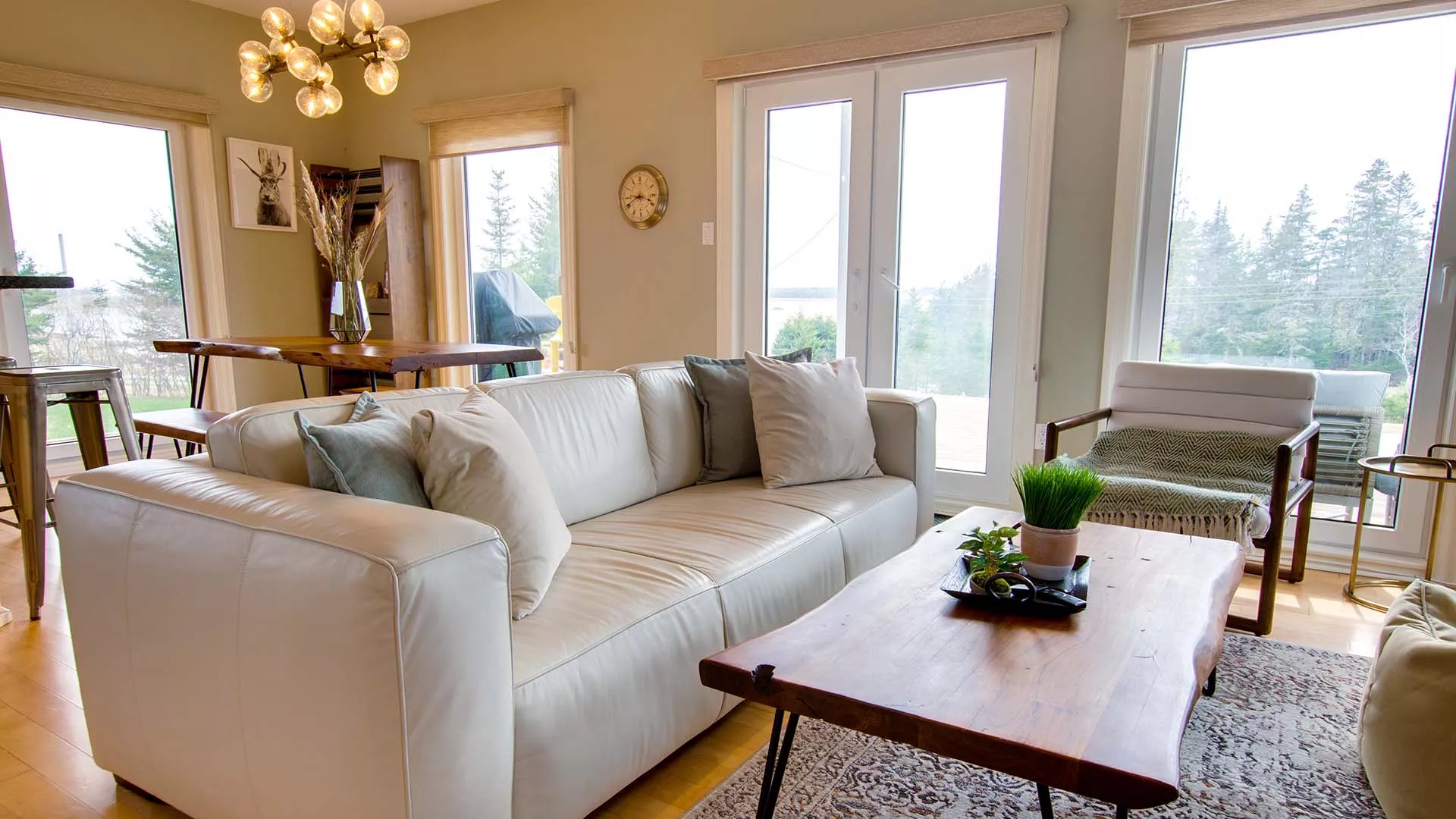Sidanna Retreat: Tranquil Seaside Getaway