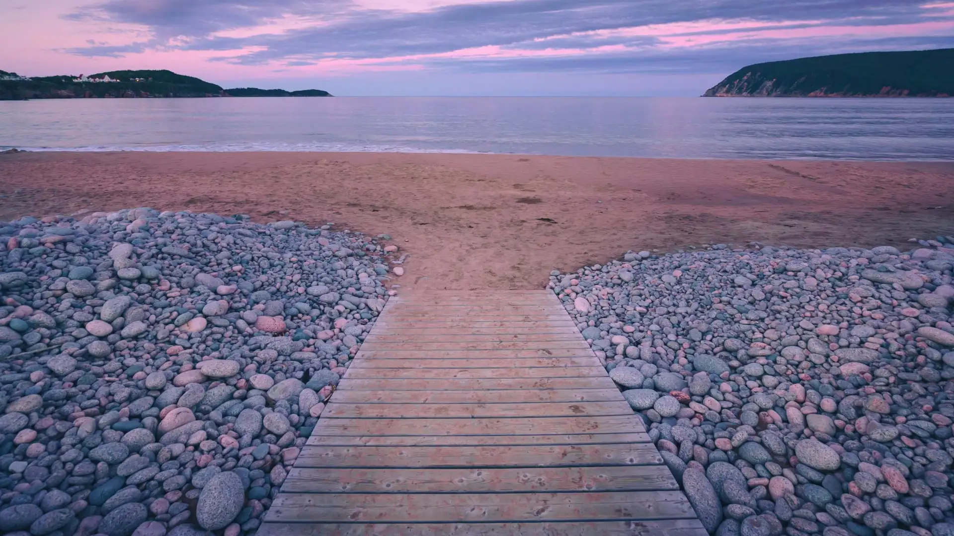 INGONISH BEACH