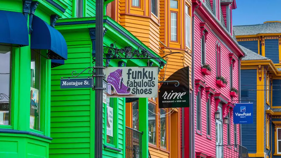 Stroll the colourful streets of downtown Lunenburg, home of the Bluenose, the famous Nova Scotian racing schooner.